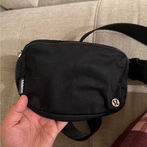 Lululemon belt bag used condition